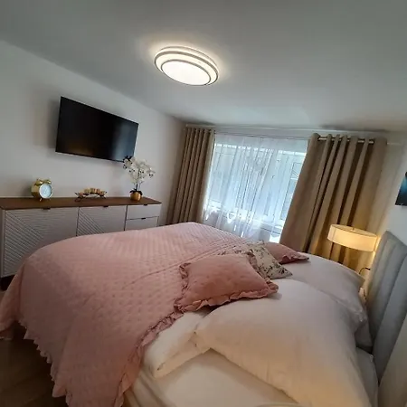 Kaja 200 Metrow Od Morza Guest house